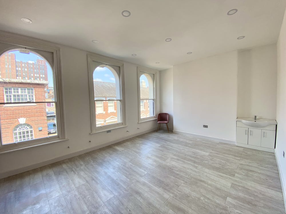 31 King Street - Image 2