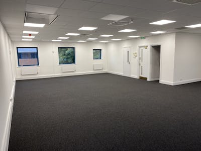 Unit 3 Carlton Court, Unit 3, Leeds, Office To Let - IMG_0469.jpg