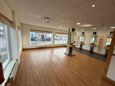 1 Anson Close, South Woodham Ferrers, Retail To Let - WhatsApp Image 2025-12-22 at 12.46.20 (3).jpeg