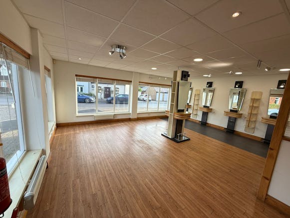 1 Anson Close, South Woodham Ferrers, Retail To Let - WhatsApp Image 2025-12-22 at 12.46.20 (3).jpeg