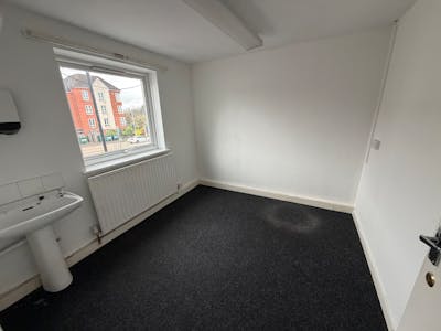 Fairways, 475 Bordesley Green East, Birmingham, Healthcare / Office To Let - Photo 27-03-2026, 15 06 00.jpg