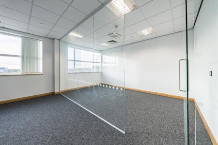 North Sea Crossing, Stanford-le-Hope, Office To Let - 291684576c31761c710cb053fa470e3a.jpeg