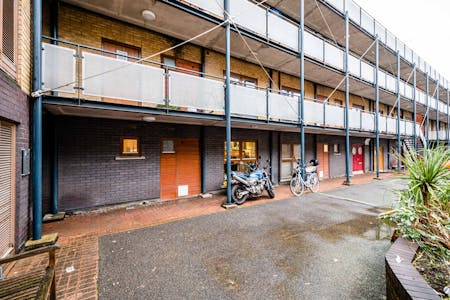 8 Waterson Street, London, Office To Let / For Sale - Waterson St 8  Low Res 9.jpg