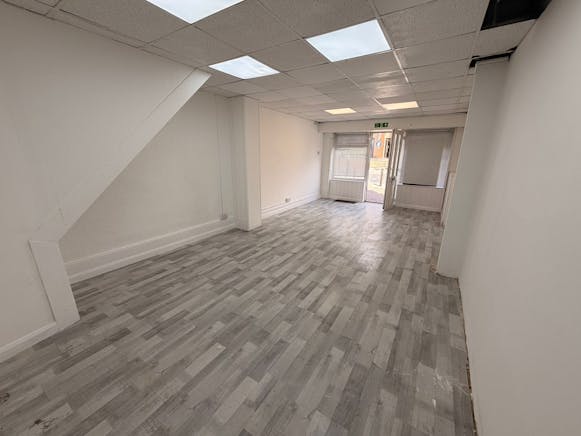 Right Side 97 High Road, Benfleet, Office / Retail To Let - 01d7c37b-33ea-4d47-b359-0b74ac3e3044.JPG