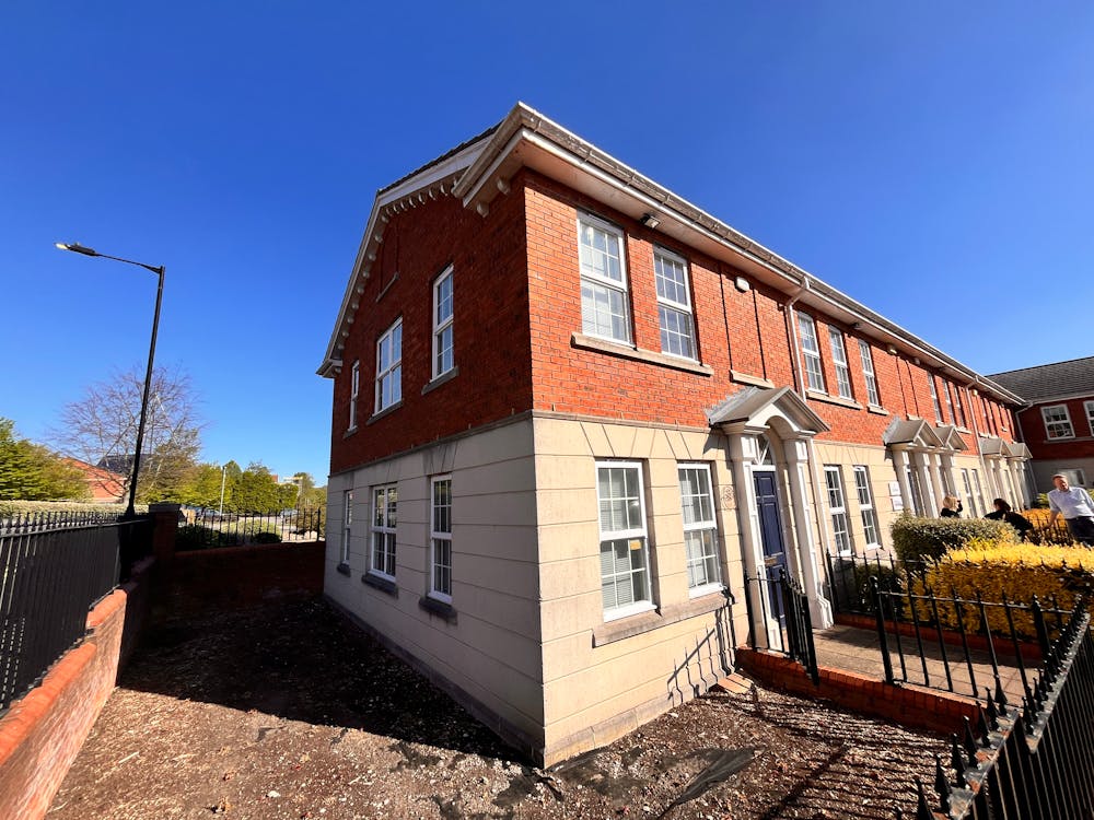 1 Hornbeam Square South, Harrogate, Office To Let - image00014.jpeg