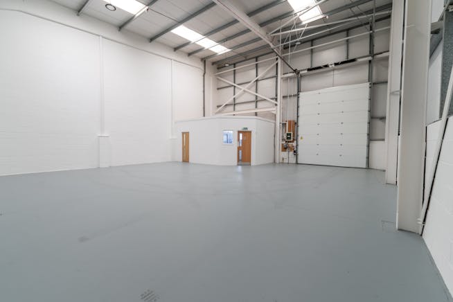 Unit 14, Redhill 23 Business Park, Redhill, Industrial To Let - Unit 14-6.jpg