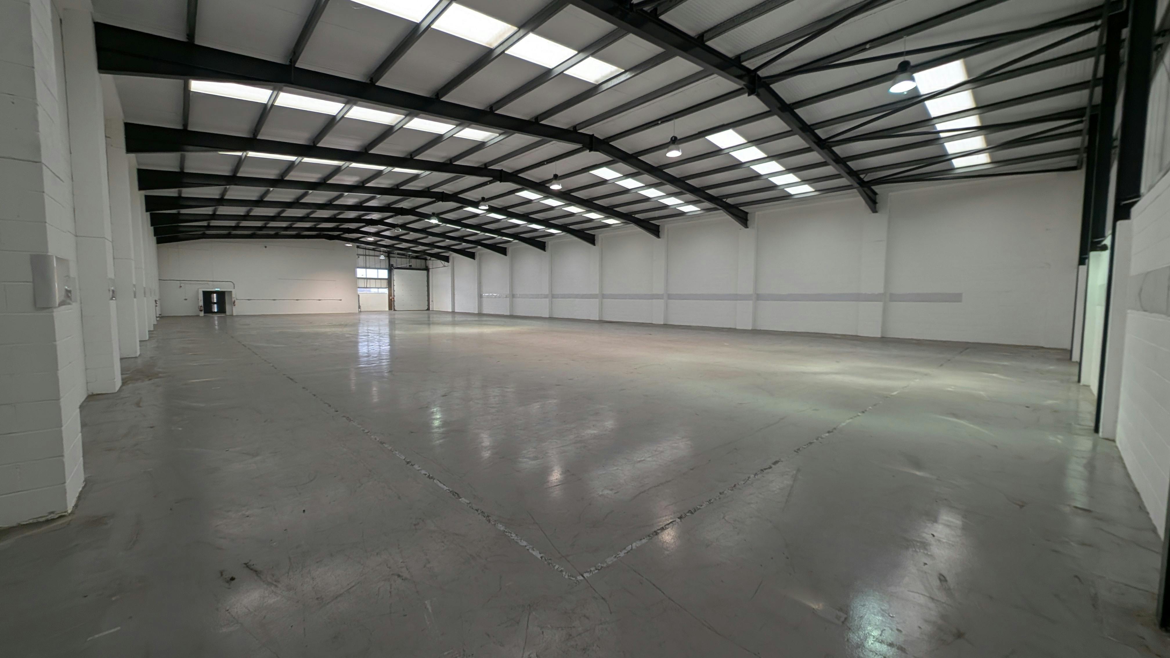Industrial Unit in Southampton - photo 3
