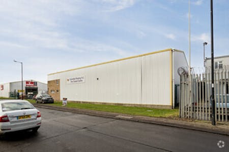 Unit 9, Trafalgar Trading Estate, Enfield, Industrial To Let - image 2.jpg