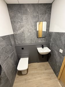 4240 Park Approach, Leeds, Office To Let - IMG_0381.jpg