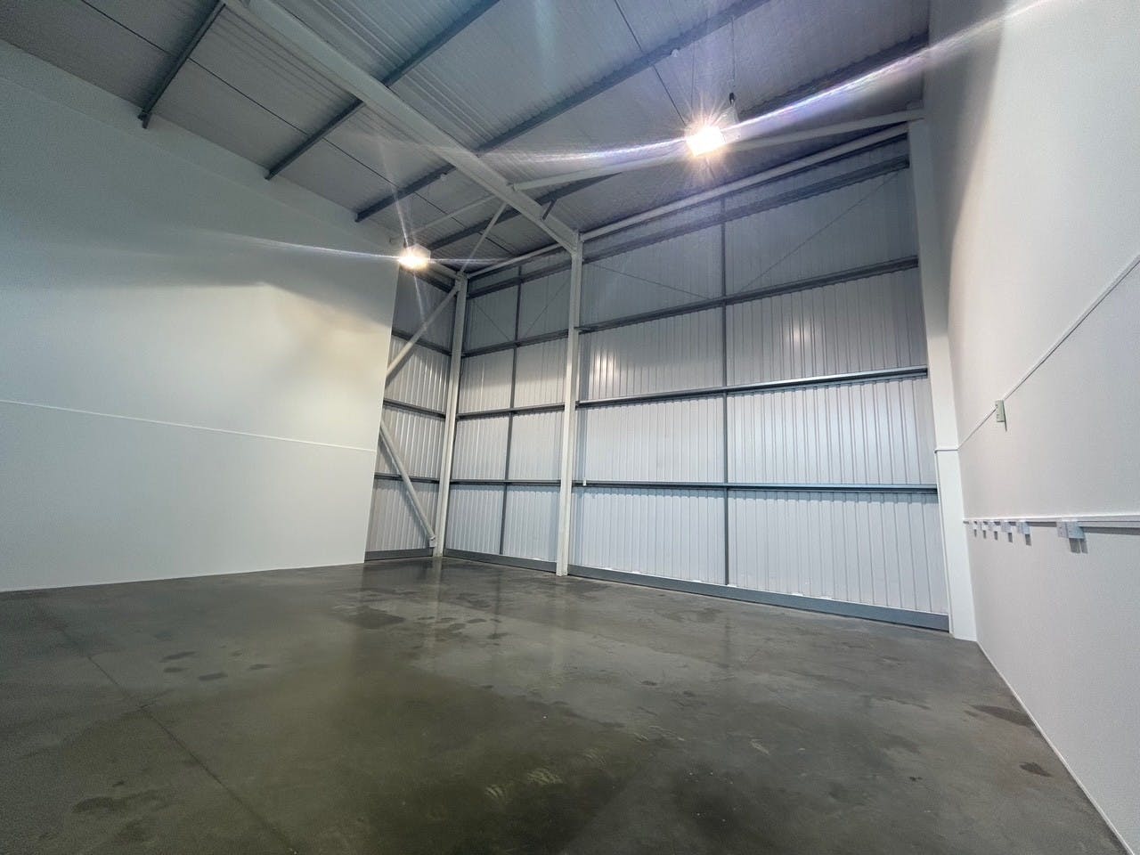 Unit 22, Bilton Industrial Estate, Bracknell, Industrial To Let - 9.jpg