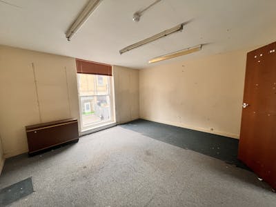 24A Oxford Street, Harrogate, Retail To Let / For Sale - IMG_7832.jpeg