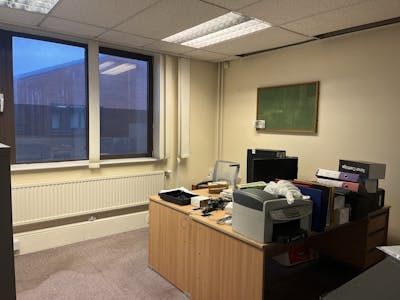 1B Carrera House, Merlin Centre, Aylesbury, E (Commercial / Business / Service) / Office To Let - 20260202_150458970_iOS.jpg