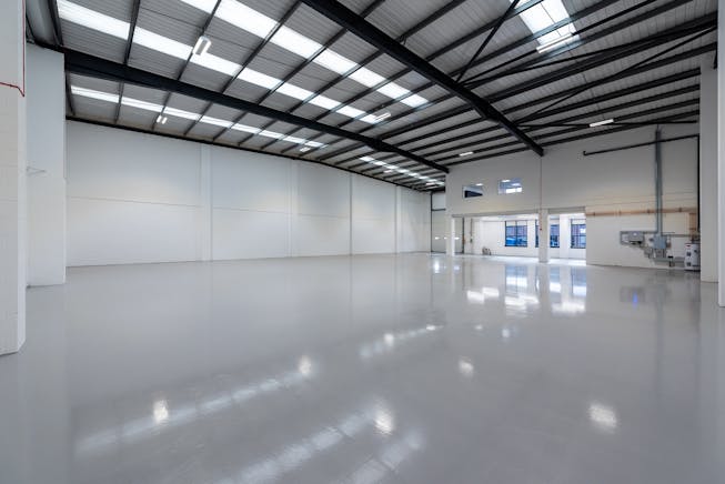 Unit 6 Barwell Business Park, Leatherhead Road, Chessington, Industrial To Let - Barwell 6 INT  Nov 2401.jpg