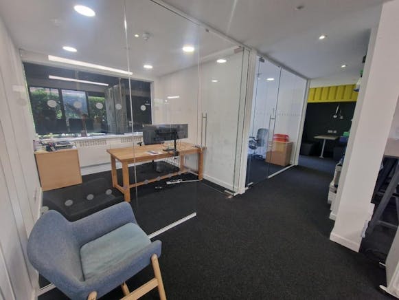 Clifton House (Ground Floor), Bunnian Place, Basingstoke, Office To Let - 20260420_144646.jpg