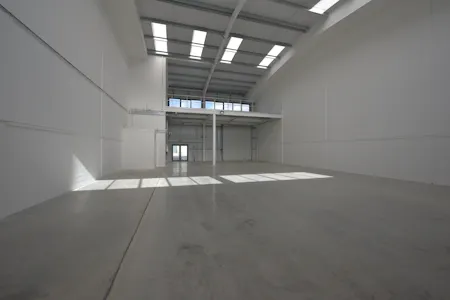 Bridgewater Point, 103 Barton Dock Road, Manchester, Industrial To Let - DSC_3426.JPG