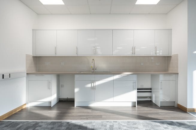 Intec Business Park, Wade Road, Basingstoke, Industrial To Let - IW121025CA1491.jpg