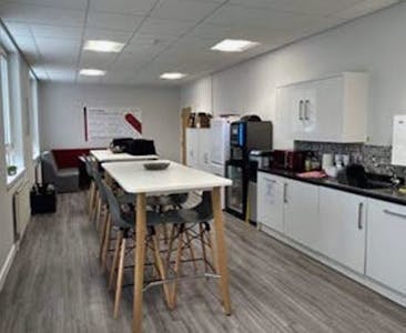 Unit 2640 Ground Floor, Kings Court, The Crescent, Birmingham, Office To Let - Image 2