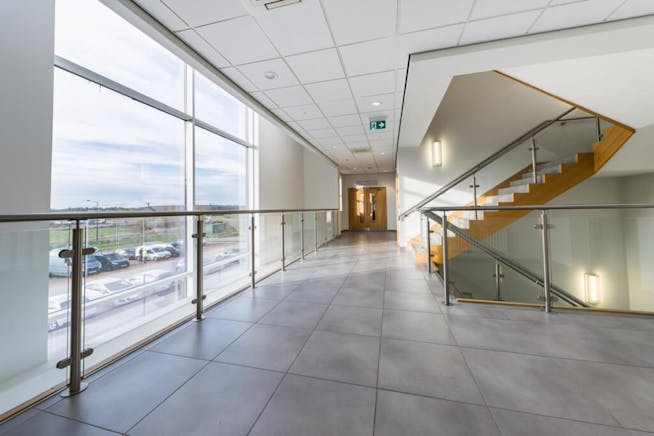 North Sea Crossing, Stanford-le-Hope, Office To Let - 16b4e30b3c7e577ccfea6213a41a8a7d.jpeg