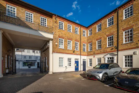 Ground Floor, 3 Theobald Court, Borehamwood, Office To Let - P13.jpg