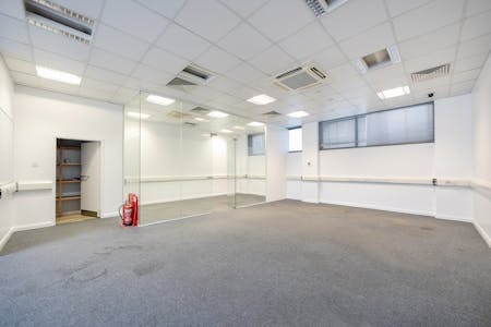 Unit 5, London, Industrial To Let / For Sale - 1459905-6-6a01c91544a51.jpg
