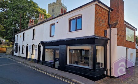 First Floor Office, 2 Church Street, Rayleigh, Office To Let - water4.jpg
