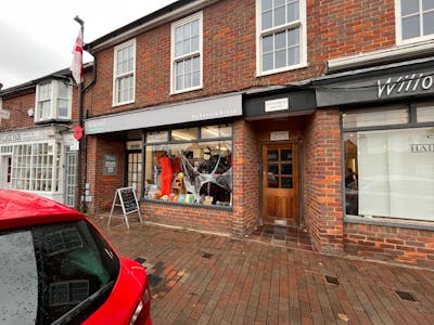 Stonemead House, Chalfont St. Giles, Investment For Sale - WhatsApp Image 20251029 at 144258_fd74a876.jpg