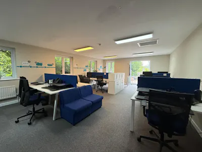 Unit 1 Dolphin House, Abbas Business Centre, Winchester, Business Park / Office To Let - WhatsApp Image 2026-07-27 at 12.32.18.jpeg