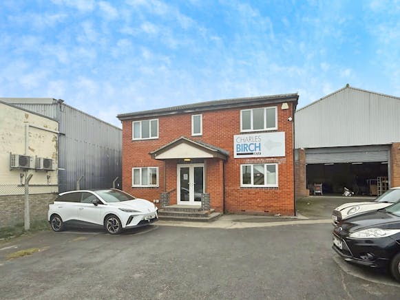 Unit 7-8 Fleet Hall Road, Rochford, Office To Let - c2443fa4IMG20251013WA0026.jpg
