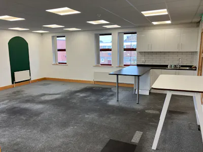 9 Victoria Court Bank Square, Leeds, Office For Sale - IMG_0342.JPG
