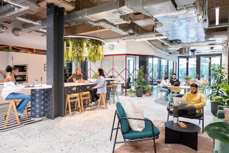 Runway East, Aldgate East, The Hickman Building, London, Office / Serviced Office To Let - RE_AldgateEast_Lifestyle_141122_23.jpg