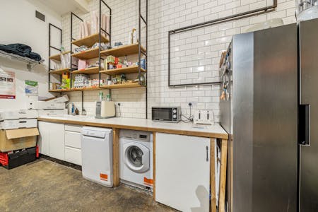 Unit 17A Perseverance Works, London, Office To Let - 133376156894ac41e3621.jpg