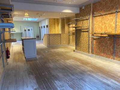 20 New Bond Street, Bath, Retail To Let - Internal 1.jpg