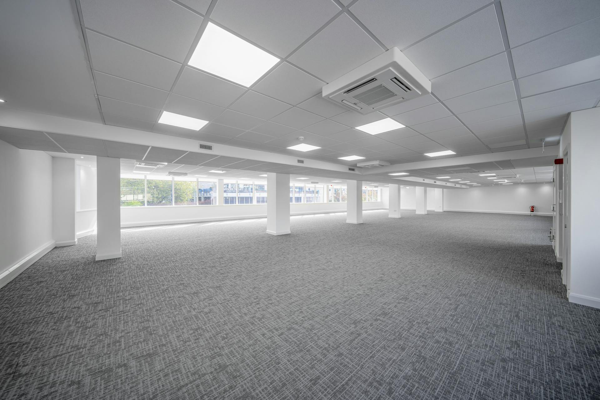 Office in Bournemouth - photo 2