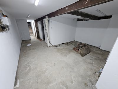 129 Manchester Road, Manchester, Leisure / Office / Retail To Let - 20251203_125552.jpg