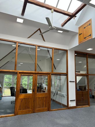 First Floor Offices, Wolvers Home Farm, Reigate, Offices To Let - PHOTO20250813143113.jpg