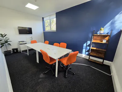 Unit 8, A&B, 327 Southchurch Road, Southend-On-Sea, Office To Let - WhatsApp Image 2026-04-07 at 12.00.30.jpeg