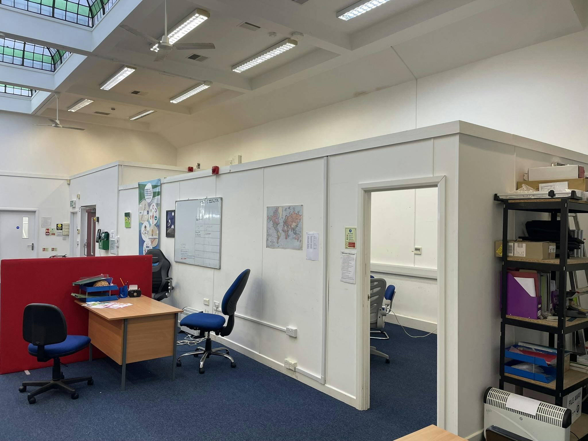 1st Floor, 6 Bank Buildings, Hastings, Office To Let - IMG_3356.JPEG