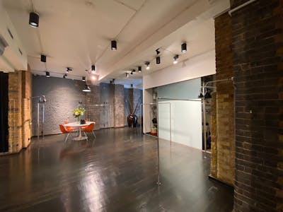 89 Great Titchfield Street, London, Mixed Use / Office / Retail To Let - PHOTO20220412134159.jpg