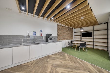 Magdalen House & Moor Building, Watford, Office For Sale - 13555342968cd9b2d32f74.jpg