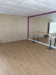 1 Eldon Way Industrial Estate, Hockley, Leisure / Office To Let - WhatsApp Image 2026-04-29 at 10.37.12 (1).jpeg