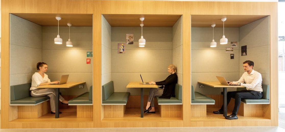 Office in Woking - photo 2