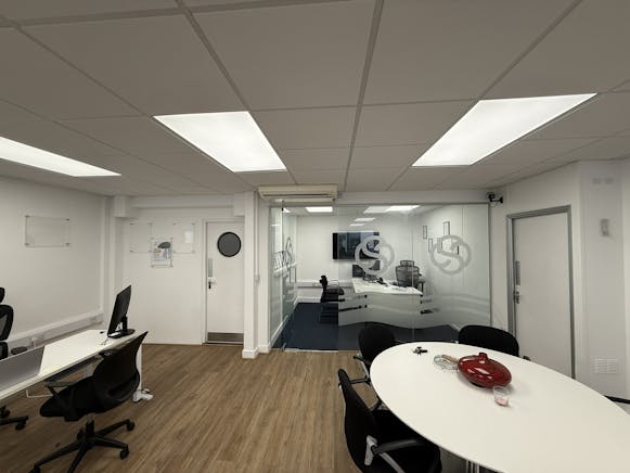 4 Commercial Way, Woking, Investments / Offices / Retail For Sale - IMG_4603.JPEG