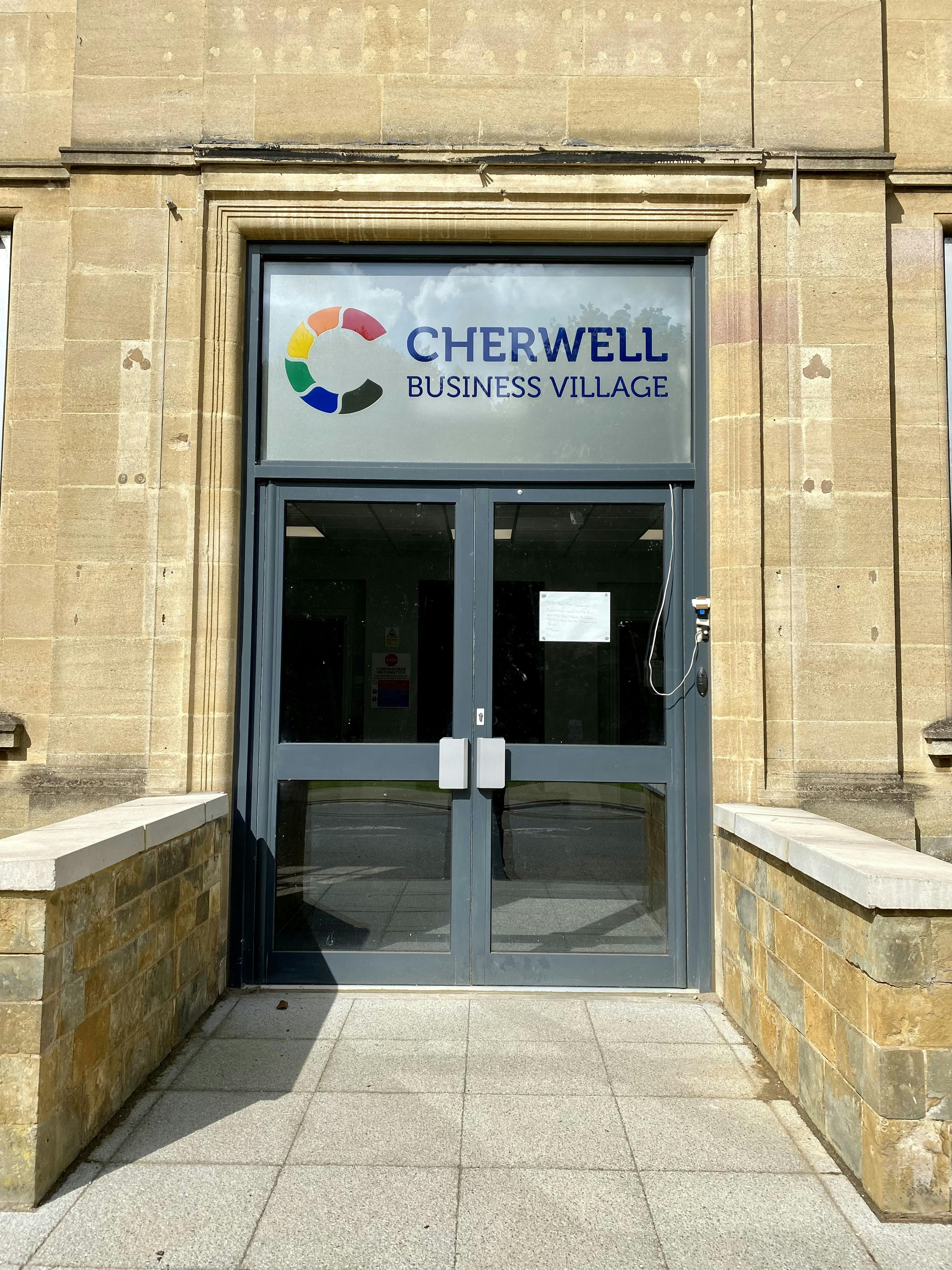 Cherwell Business Village, Banbury, Office To Let - IMG4169.jpg