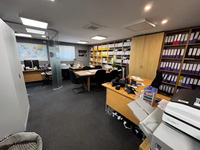 Commercial Premises incorporating two storey office and workshop., Glenburn House, Hamilton, Industrial / Office For Sale - IMG_5447.jpg
