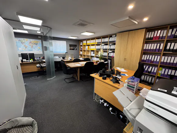 Commercial Premises incorporating two storey office and workshop., Glenburn House, Hamilton For Sale - IMG_5447.jpg