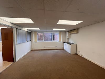 Merritt House, Amersham, Office To Let - WhatsApp Image 2026-04-07 at 10.39..jpeg