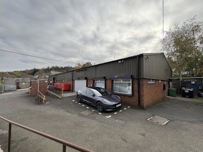 Lancaster House + 11 Buxton Road, High Peak, Industrial/Logistics To Let - IMG_0006.JPG