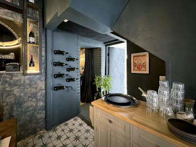 23 Warren Street, London, Retail To Let - image14.jpg