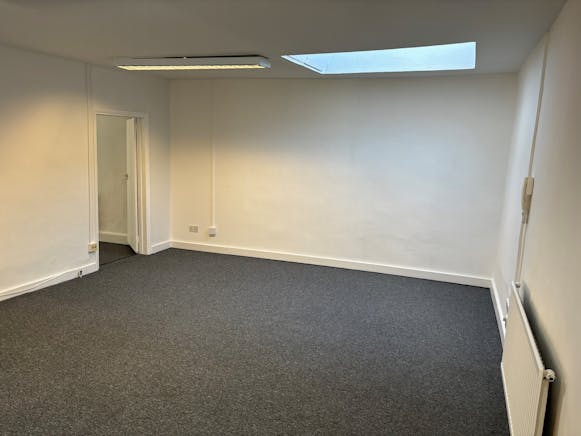 Dukes House, Windsor, Offices To Let - Suite 11  internal 1.jpg