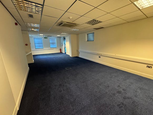 Lancaster House, Southend-on-Sea, Office To Let - IMG20250512WA0013.jpg